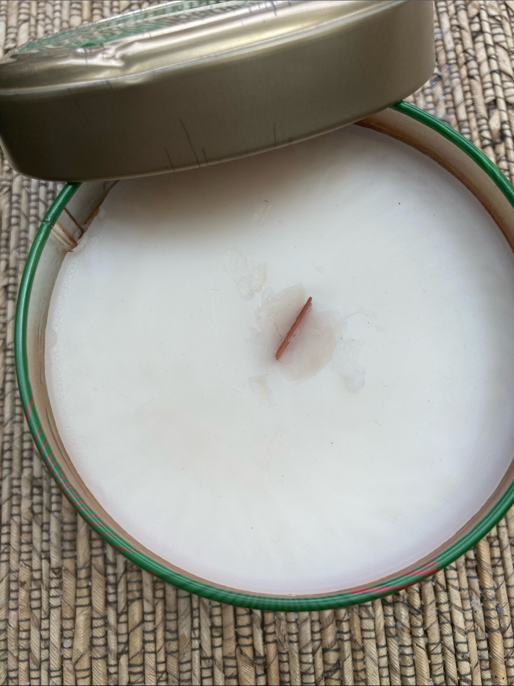 Tommy Bahama 'Evergreen' Scented Candle Tin